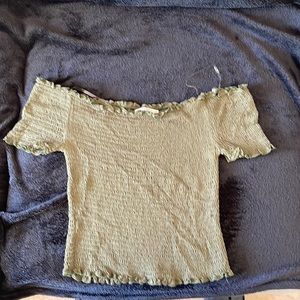 Women’s green shirt